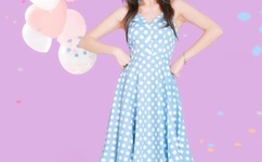 心有不甘1V1喷奶